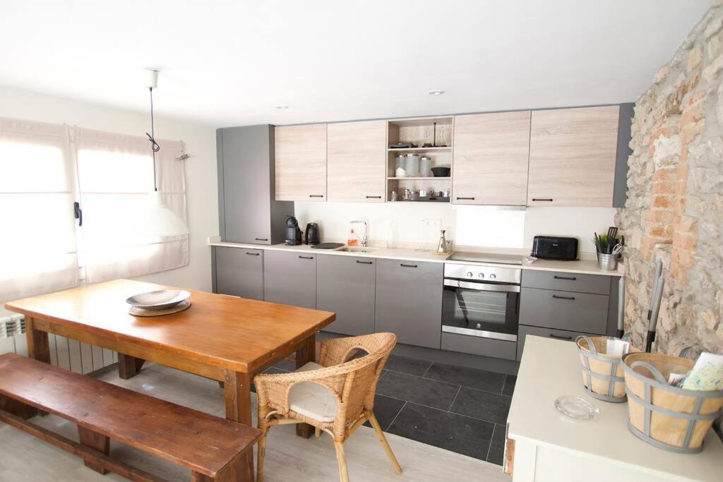 Apartament Central Amb Terrassa Alp Ngoại thất bức ảnh