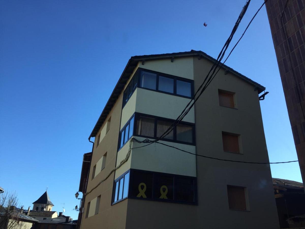 Apartament Central Amb Terrassa Alp Ngoại thất bức ảnh